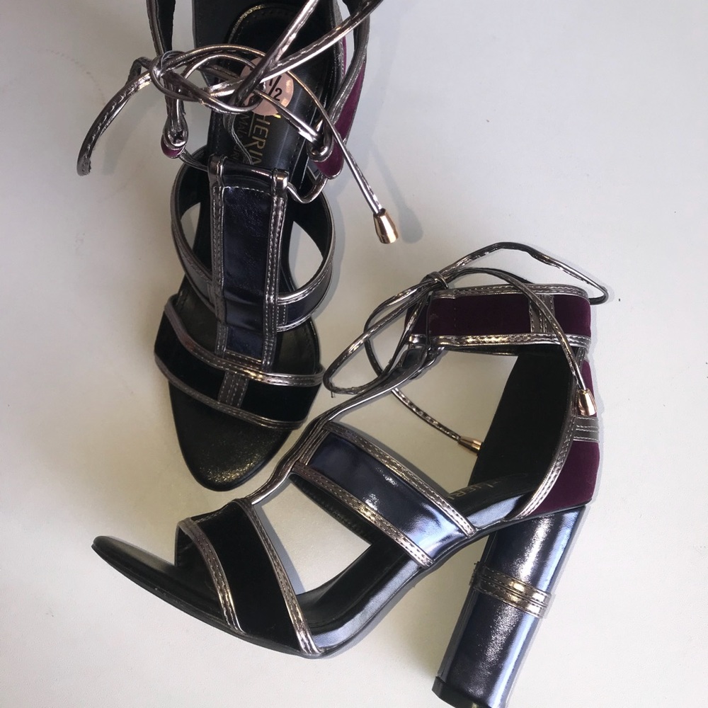 Catherine Malandrino Metallic Sandal heel